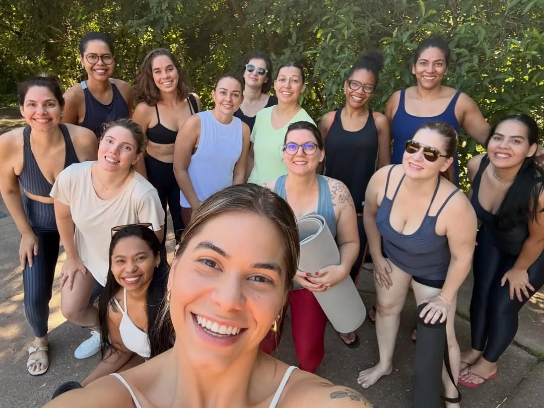 Mari Mangieri com alunas do Clube SPA